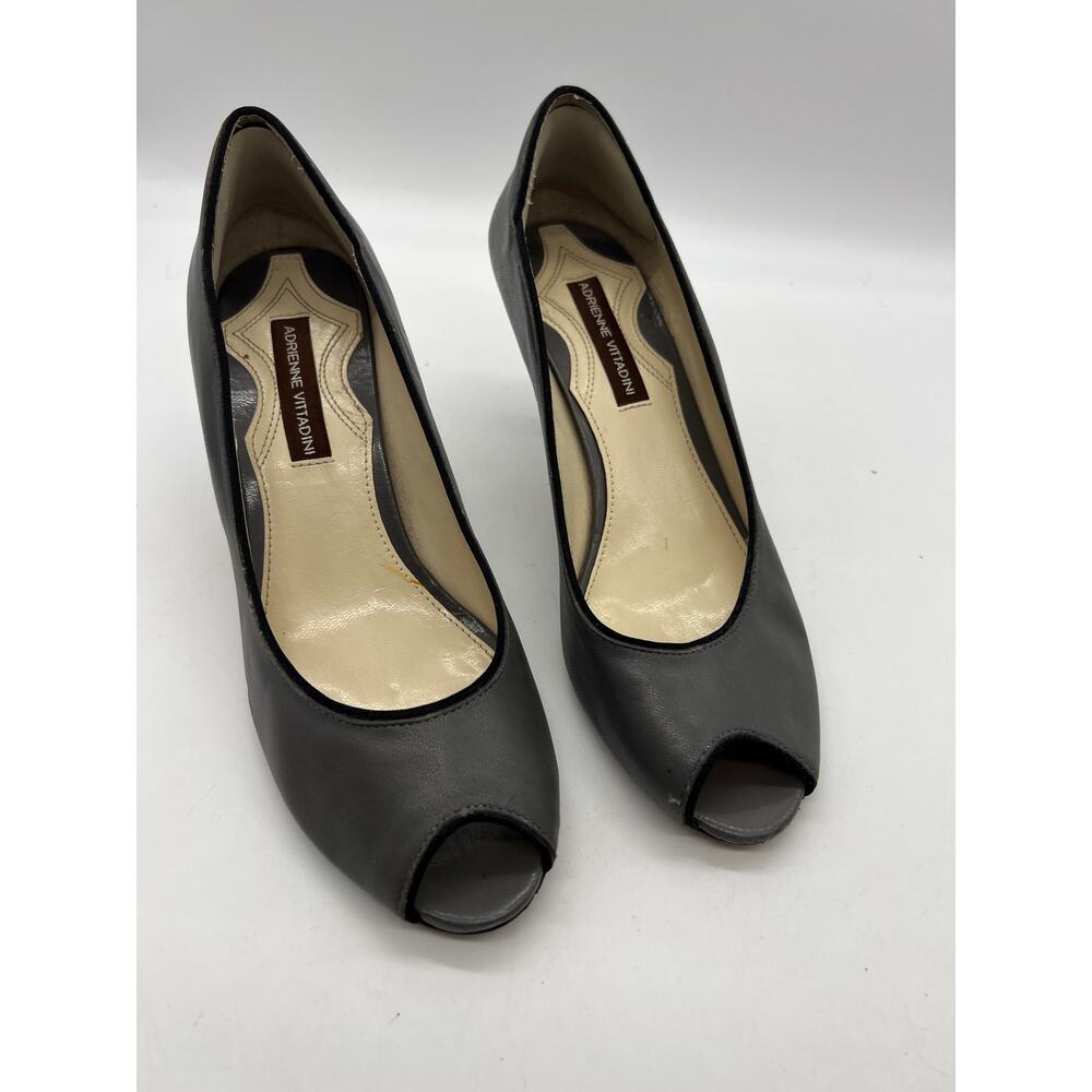 Adrienne Vittadini Gray Leather Peep Toe Heels 7M Classic‎ Pumps